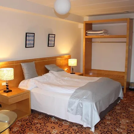 מלון Hotel Hirtshals 3*
