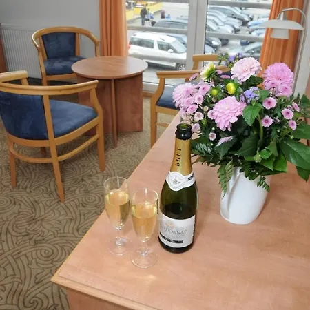ホテル Hotel Hirtshals 3*