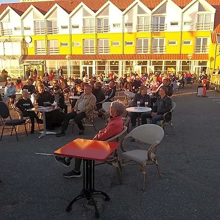 מלון Hotel Hirtshals 3*