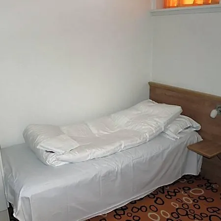 מלון Hotel Hirtshals 3*