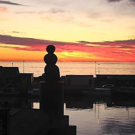 ホテル Hotel Hirtshals 3*